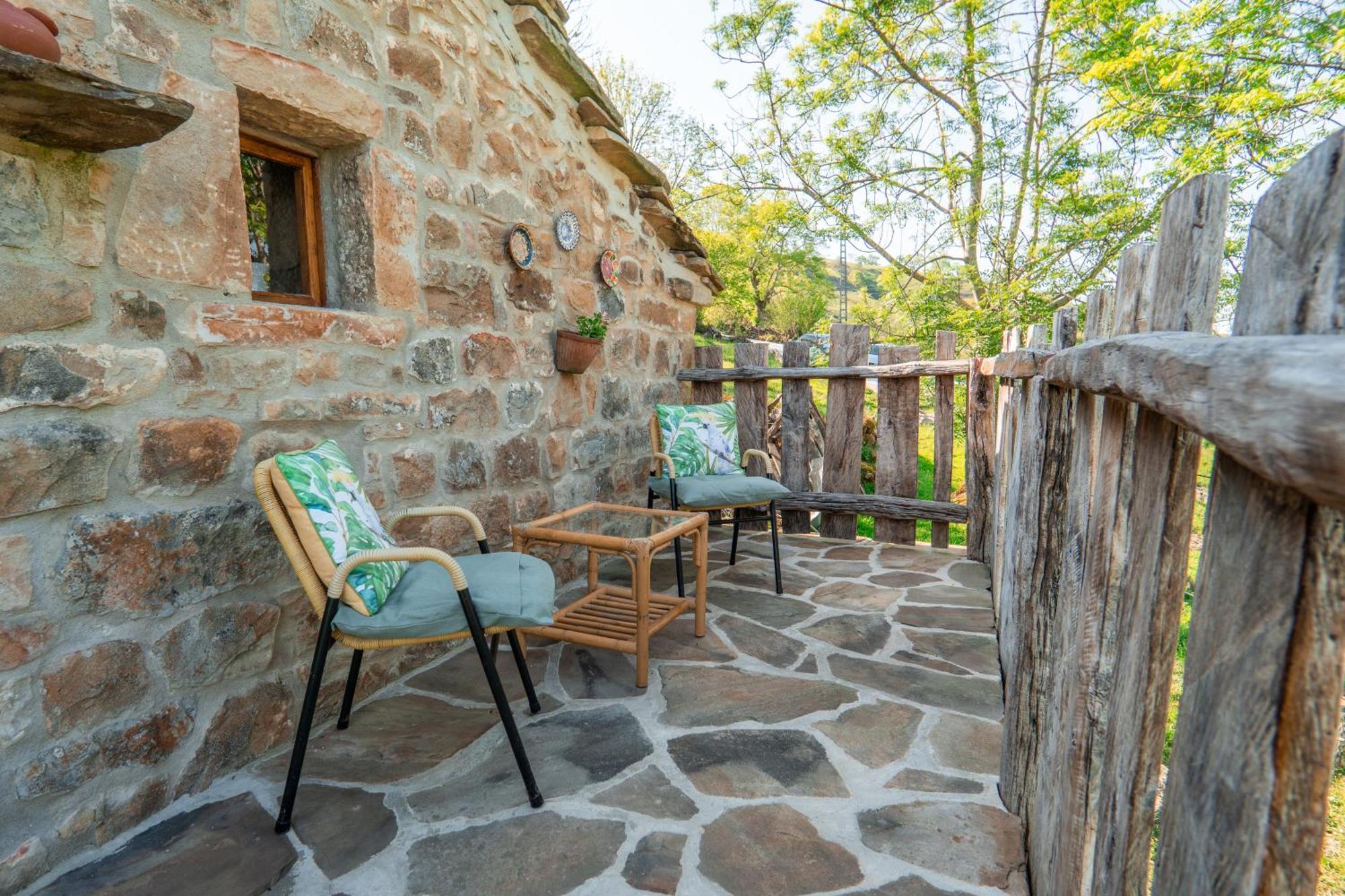 Vivienda Pasiega Lo Lucas 1920 San Roque de Ríomiera Dış mekan fotoğraf